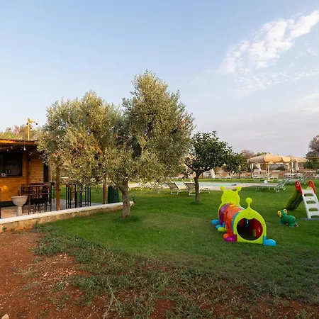 Bellavita And Pool Apartamento